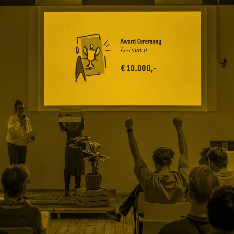 winner yellow