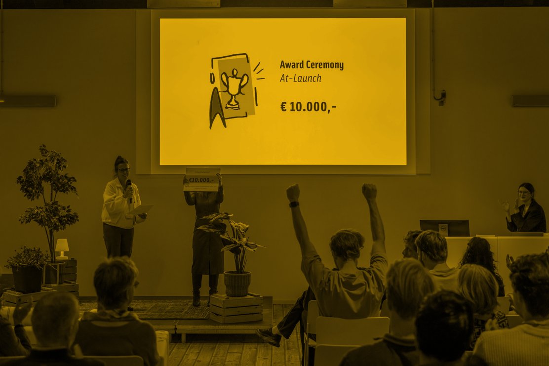 winner yellow