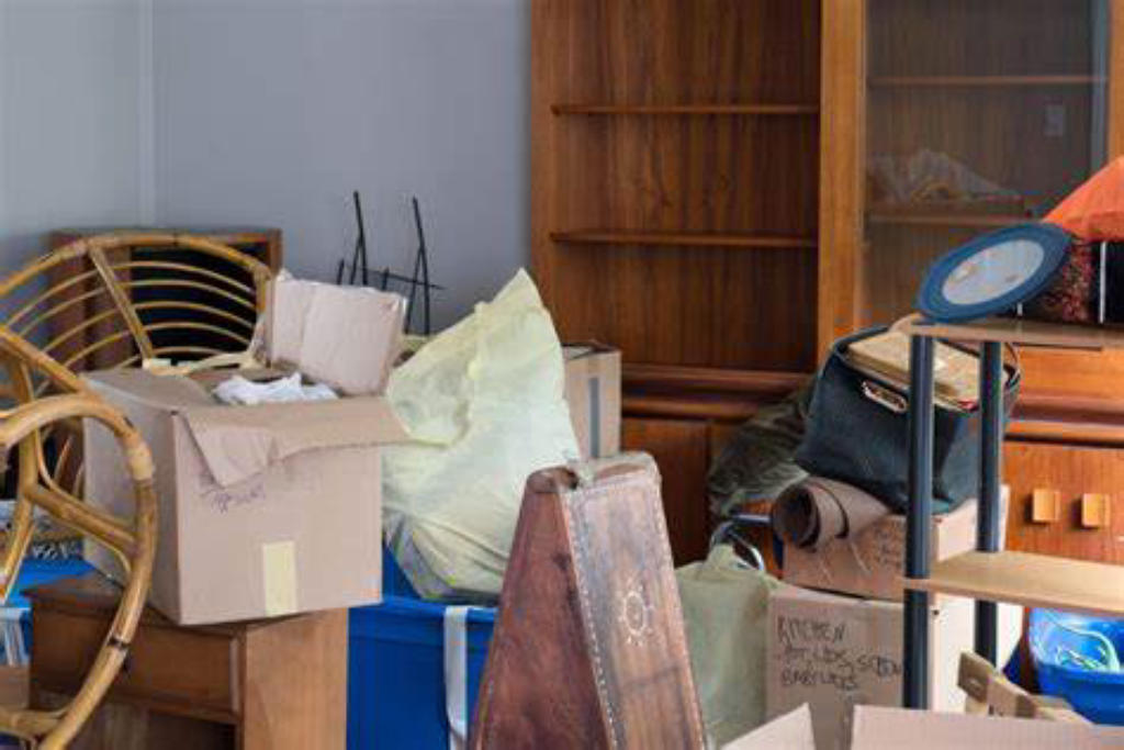 ¿Necesitas ayuda para vaciar una casa con síndrome de Diógenes en Matadepera? Biotrauma está aquí para ayudar