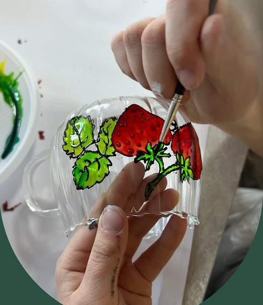 Майстер-клас для дітей з вітражного розпису - фото Майстер-клас для дітей з вітражного розпису - фото