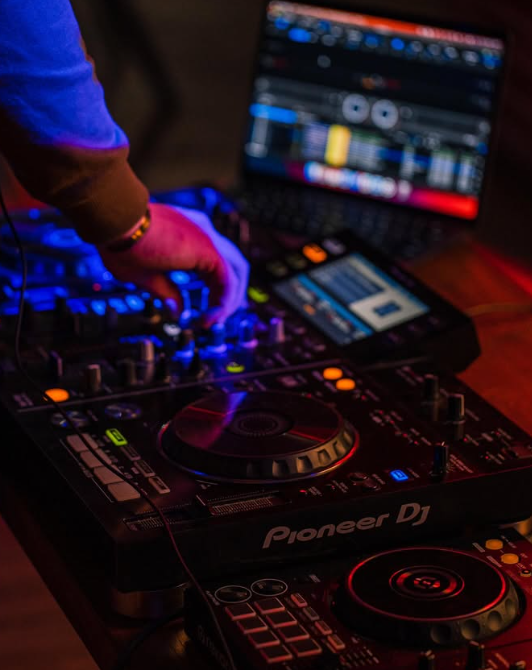 DJ Igor Volkoff - фото DJ Igor Volkoff - фото