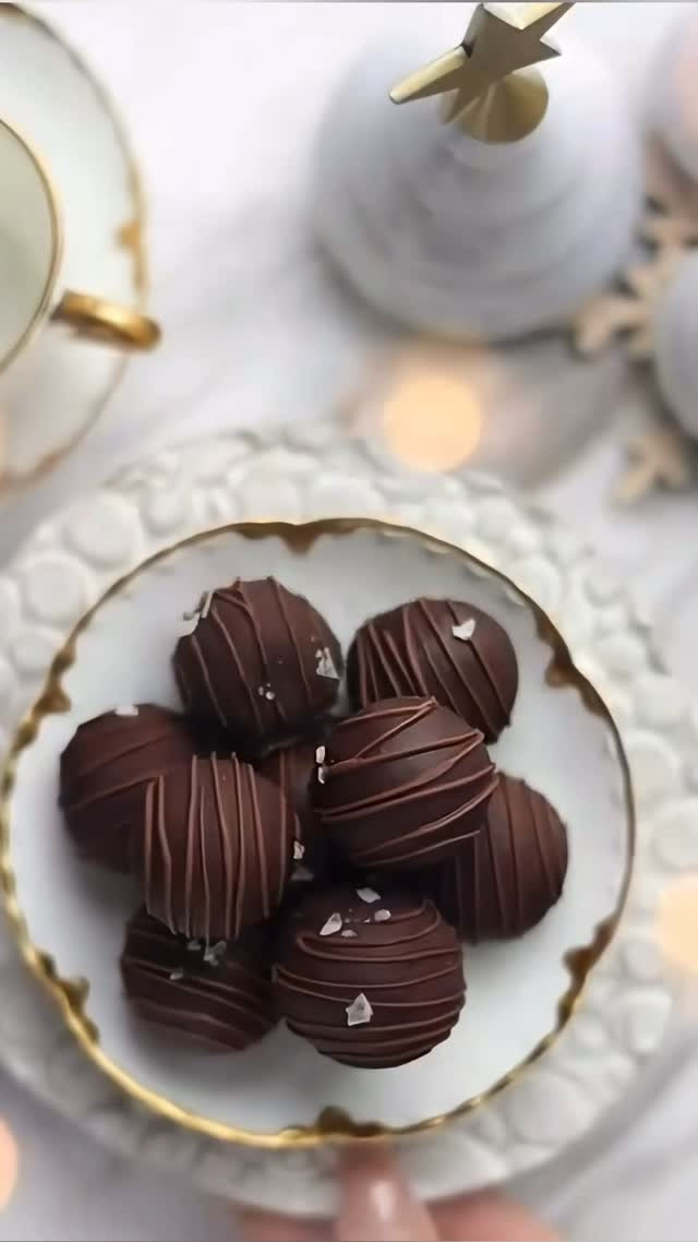 Майстер-клас "Різдвяна Магія: Трюфелі та Грог" - фото Майстер-клас "Різдвяна Магія: Трюфелі та Грог" - фото