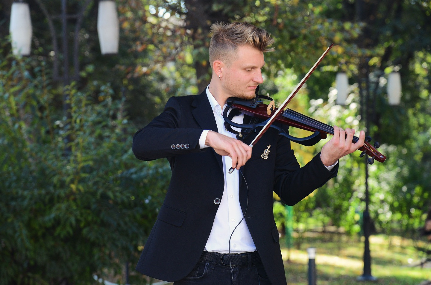 Музичний виступ Андрія Дмитренко - фото Музичний виступ Андрія Дмитренко - фото