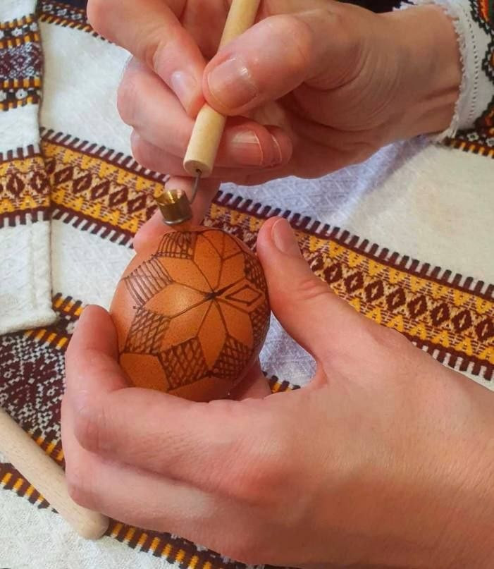 Майстер-клас із традиційного розпису писанки - фото Майстер-клас із традиційного розпису писанки - фото