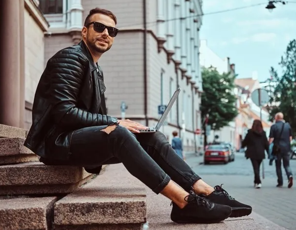 Зустріч "Як розпочати свій шлях в ІТ?" - фото Зустріч "Як розпочати свій шлях в ІТ?" - фото