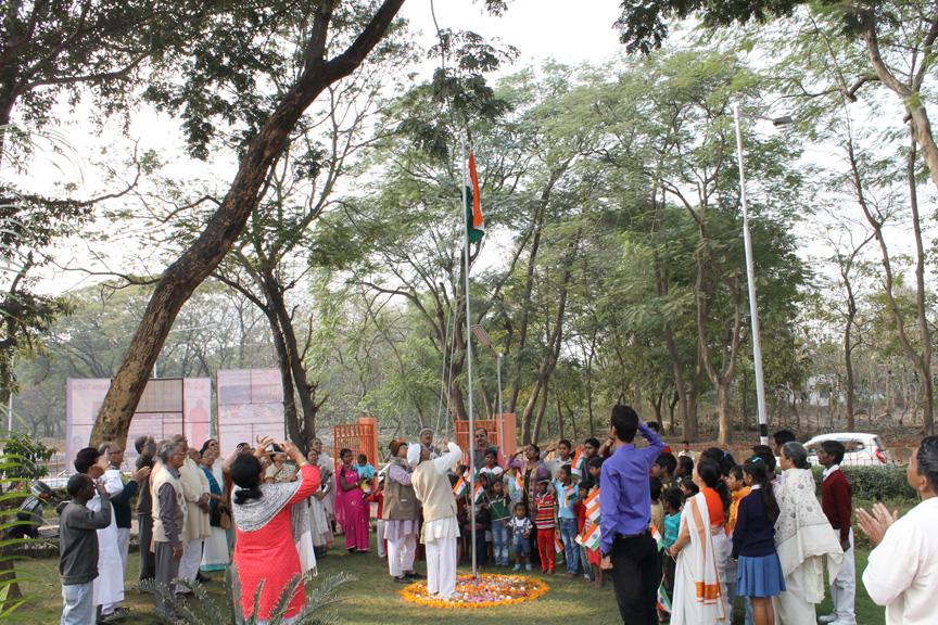 Hoisting-the-flag-web