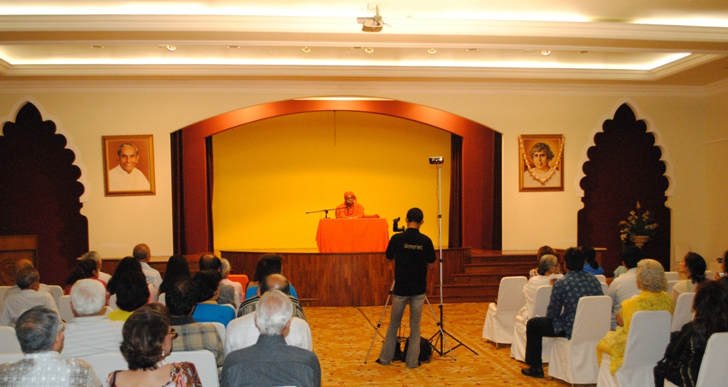 at-the-sadhu-vaswani-centre-in-jakarta