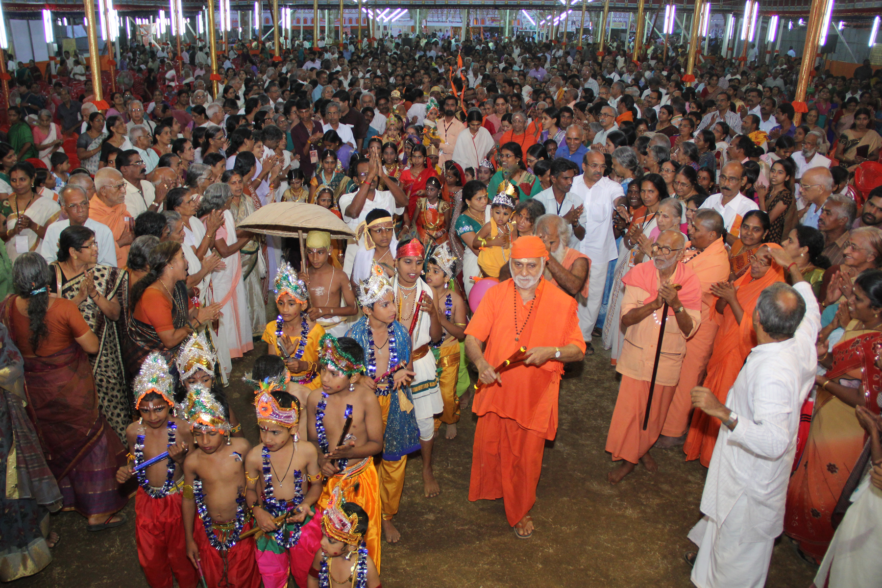 SriKrishnas-Festive-Descent