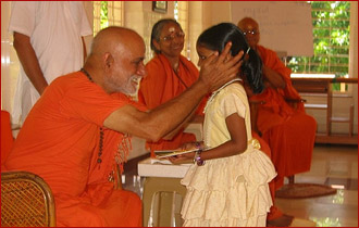 swamiji littleGirl