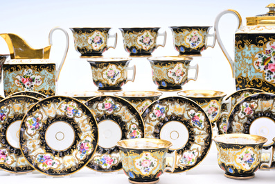 A French 29-piece polychrome and gilt Paris porcelain coffee and tea set  with floral design, 19th/20th C.
