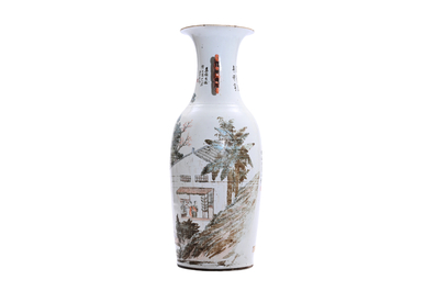 Vase en porcelaine de Chine qianjiang cai &agrave; d&eacute;cor de la production de soie, 19&egrave;me si&egrave;cle