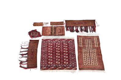 Collection int&eacute;ressante et vari&eacute;e de tapis, Asie Centrale, 19&egrave;me/20&egrave;me si&egrave;cle