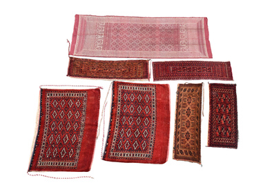 Collection int&eacute;ressante et vari&eacute;e de tapis, Asie Centrale, 19&egrave;me/20&egrave;me si&egrave;cle