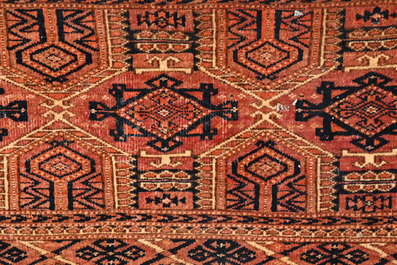 Collection int&eacute;ressante et vari&eacute;e de tapis, Asie Centrale, 19&egrave;me/20&egrave;me si&egrave;cle
