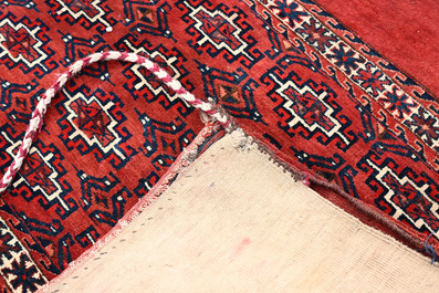 Collection int&eacute;ressante et vari&eacute;e de tapis, Asie Centrale, 19&egrave;me/20&egrave;me si&egrave;cle