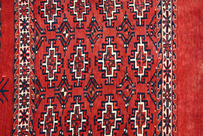 Collection int&eacute;ressante et vari&eacute;e de tapis, Asie Centrale, 19&egrave;me/20&egrave;me si&egrave;cle