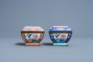Collection vari&eacute;e en &eacute;maux cloisonn&eacute;s, &eacute;maux de Canton et porcelaine de Chine et Japon, 19&egrave;me/20&egrave;me si&egrave;cle