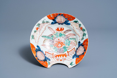Collection vari&eacute;e en &eacute;maux cloisonn&eacute;s, &eacute;maux de Canton et porcelaine de Chine et Japon, 19&egrave;me/20&egrave;me si&egrave;cle