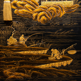 Armoire &agrave; deux portes de style Louis XV &agrave; d&eacute;cor de chinoiserie aux montures en bronze dor&eacute; et dessus en marbre, 20&egrave;me si&egrave;cle