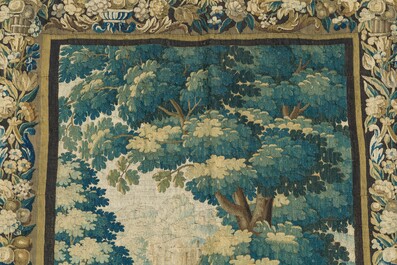 Tapisserie murale &agrave; d&eacute;cor d'oiseaux dans un jardin de ch&acirc;teau, Flandres, fin du 17&egrave;me si&egrave;cle