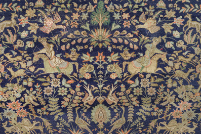 Tapis oriental de type Tabriz Tabatabai &agrave; d&eacute;cor de sc&egrave;nes de chasse, laine sur coton, 20&egrave;me si&egrave;cle