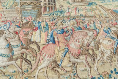 Importante tapisserie murale de Bruges repr&eacute;sentant 'Les porte-drapeaux' de la s&eacute;rie 'Les Triomphes de C&eacute;sar', seconde moiti&eacute; du 16&egrave;me si&egrave;cle