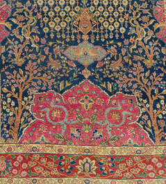 Deux tapis orientals de type Tabriz et Isphahan &agrave; d&eacute;cor floral, laine sur cotton, premi&egrave;re moiti&eacute; du 20&egrave;me si&egrave;cle