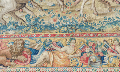 Importante tapisserie murale de Bruges repr&eacute;sentant 'Les porte-drapeaux' de la s&eacute;rie 'Les Triomphes de C&eacute;sar', seconde moiti&eacute; du 16&egrave;me si&egrave;cle