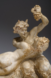 &Eacute;cole fran&ccedil;aise, suiveur de Claude Michel (Clodion, 1738-1814): Pan et la nymphe Syrinx, pl&acirc;tre patin&eacute;, 19&egrave;me/20&egrave;me si&egrave;cle
