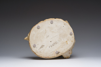 &Eacute;cole fran&ccedil;aise, suiveur de Claude Michel (Clodion, 1738-1814): Pan et la nymphe Syrinx, pl&acirc;tre patin&eacute;, 19&egrave;me/20&egrave;me si&egrave;cle