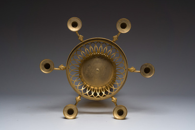 Cand&eacute;labre Charles X &agrave; six lumi&egrave;res en bronze dor&eacute;, France, attribu&eacute; &agrave; Pierre-Philippe Thomire, ca. 1820-1830