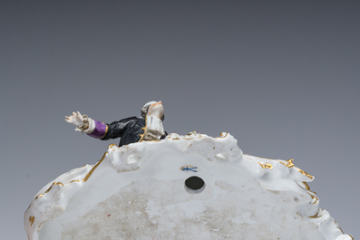 Groupe en porcelaine de style Meissen figurant le 'Colin-maillard', probablement Dresden, Allemagne, 19&egrave;me si&egrave;cle