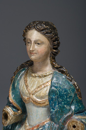 Sainte femme en bois sculpt&eacute; et polychrom&eacute;, Flandres, 17&egrave;me si&egrave;cle