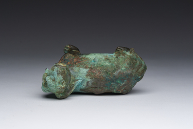 Mod&egrave;le d'un b&eacute;lier en bronze, Chine, probablement Han