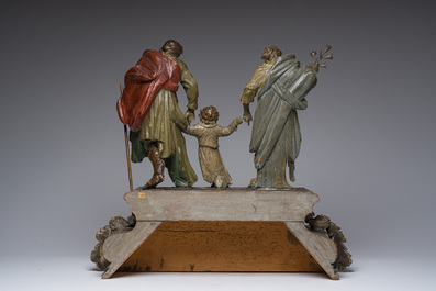 Een Vlaamse gepolychromeerd houten groep met de Heilige Familie, 18de eeuw