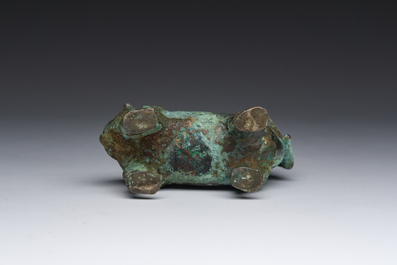 Mod&egrave;le d'un b&eacute;lier en bronze, Chine, probablement Han