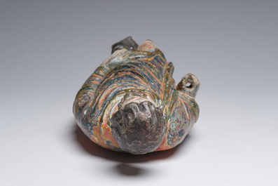 Een Vlaamse gepolychromeerd houten sculptuur van Sint-Rochus, 17de eeuw