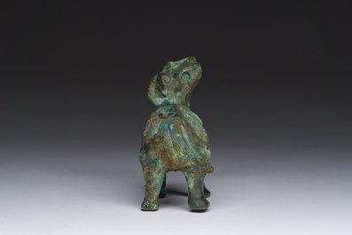 Mod&egrave;le d'un b&eacute;lier en bronze, Chine, probablement Han