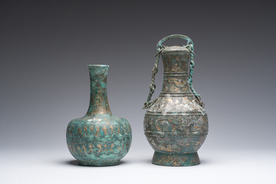 Deux vases de forme bouteille en bronze incrust&eacute;, Chine, probablement Han
