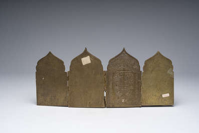 Trois ic&ocirc;nes orthodoxes, e.a. une ic&ocirc;ne de voyage en quatre parties en bronze &eacute;maill&eacute;, Russie, 19&egrave;me/20&egrave;me si&egrave;cle
