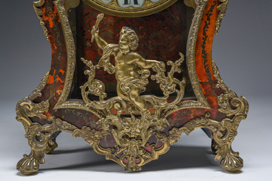 Cartel en marqueterie Boulle d'&eacute;caille et laiton aux montures en bronze dor&eacute;, France, 19&egrave;me si&egrave;cle