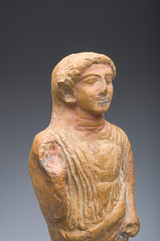 Sculpture votive d'une femme en terre cuite, Ph&eacute;nicie, Liban, probablement 3&egrave;me/2&egrave;me si&egrave;cle av. J.-C.