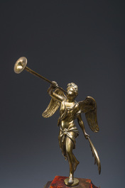 Cartel en marqueterie Boulle d'&eacute;caille et laiton aux montures en bronze dor&eacute;, France, 19&egrave;me si&egrave;cle