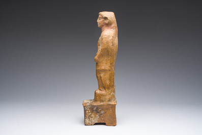 Sculpture votive d'une femme en terre cuite, Ph&eacute;nicie, Liban, probablement 3&egrave;me/2&egrave;me si&egrave;cle av. J.-C.