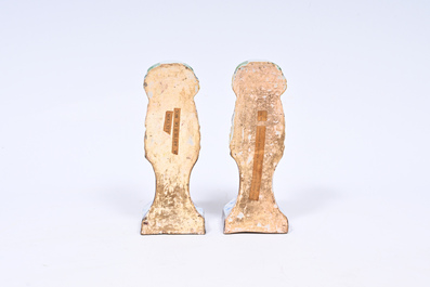 Paire de bustes en fa&iuml;ence polychrome, Nord de la France, 18&egrave;me si&egrave;cle