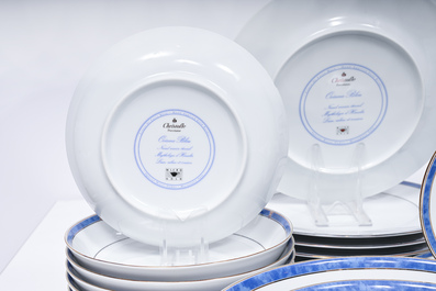 Grande service de type 'Oc&eacute;ana Bleu' en porcelaine polychrome et dor&eacute;, Christofle, France, 20&egrave;me si&egrave;cle