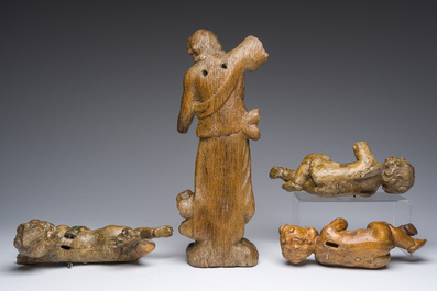 Quatre angelots en bois sculpt&eacute;, 17&egrave;me/18&egrave;me si&egrave;cle