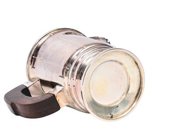 Service &agrave; caf&eacute; et &agrave; th&eacute; de quatre pi&egrave;ces en m&eacute;tal argent&eacute; aux montures en bois, France, 20&egrave;me si&egrave;cle