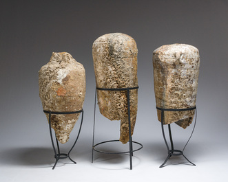 Trois amphores &agrave; huile en terre cuite, &eacute;poque romaine, 1er-3&egrave;me si&egrave;cle