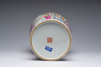 A Chinese famille rose baluster vase with female Immortals and floral design, Qianlong mark, 20th C.